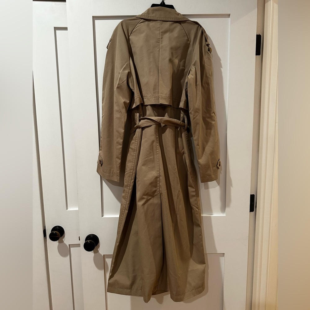 Banana Republic Timeless Trench Coat - NWOT - Picture 2 of 3